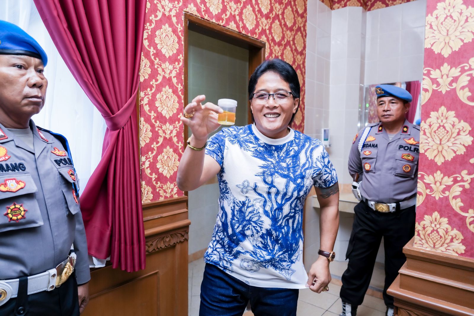 Pejabat Badung Ikuti Tes Urin Narkoba