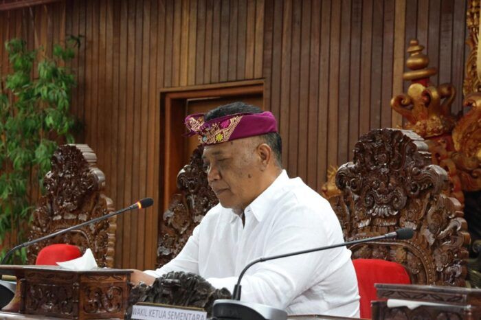 podiumnews.com-DPRD Klungkung Minta Evaluasi Total Proyek Mesin Pemusnah Sampah