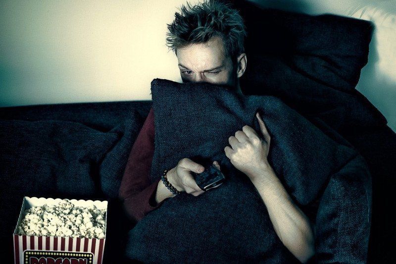 podiumnews.com-Alasan Orang Suka Film Horor dan Menikmati Ketakutannya