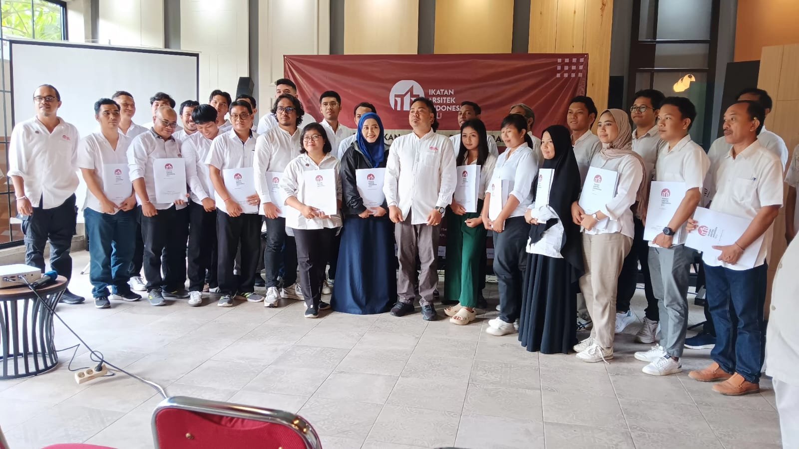 39 Calon Arsitek Dilantik Jadi Anggota IAI Bali