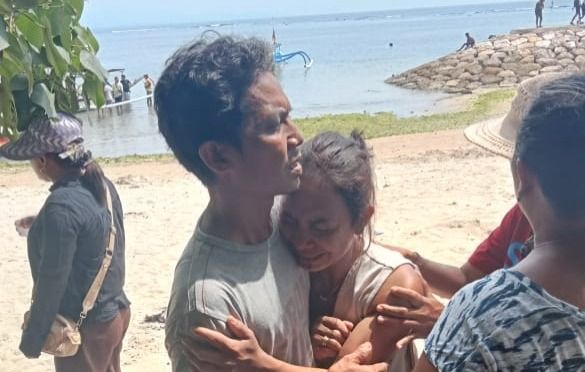 podiumnews.com-Bule Belanda Tewas Usai Mandi di Laut 