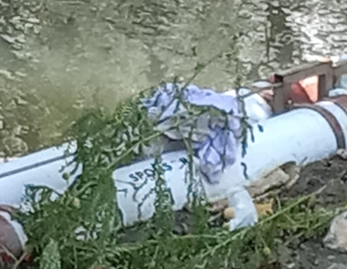 Jasad Bayi Tersangkut Jaring di Tukad Ngenjung