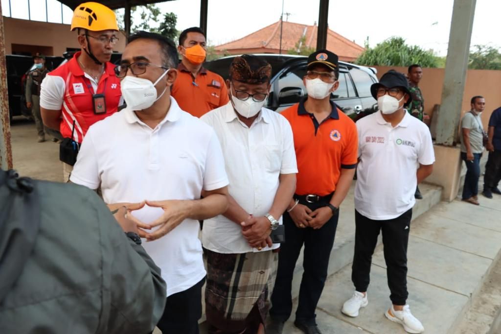 podiumnews.com-Kebakaran TPA Suwung Status Tanggap Darurat