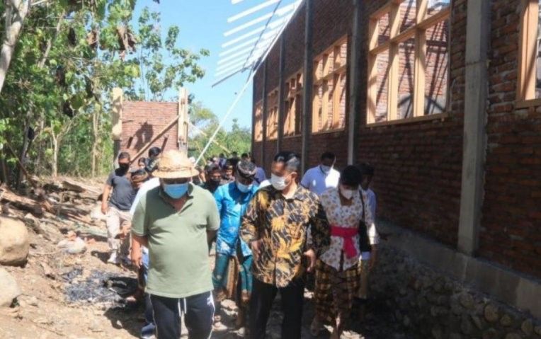 podiumnews.com-Dirjen Bimmas Hindu Tinjau Sekolah Rintisan di Jembrana