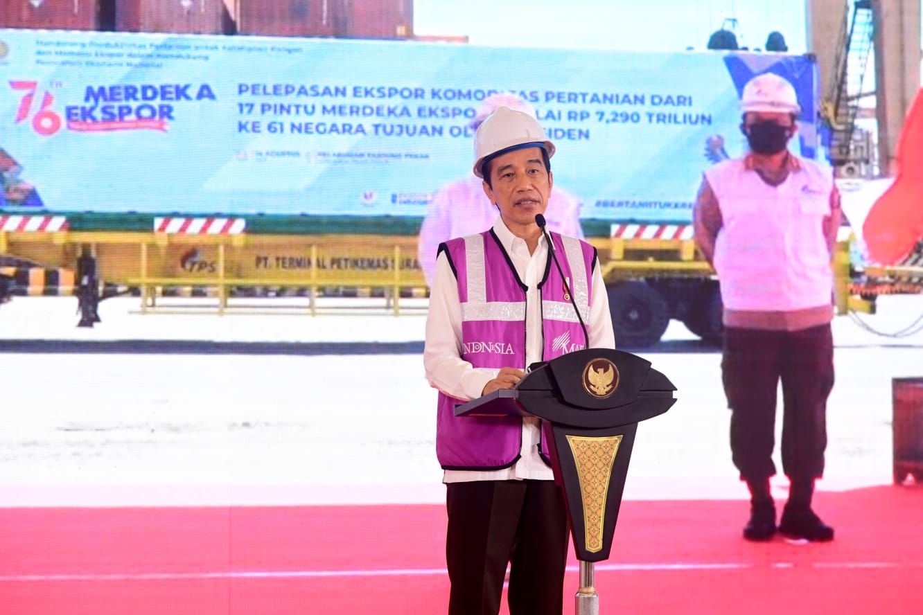 podiumnews.com-Jokowi Lepas Ekspor Komoditas Pertanian dari 17 Pintu