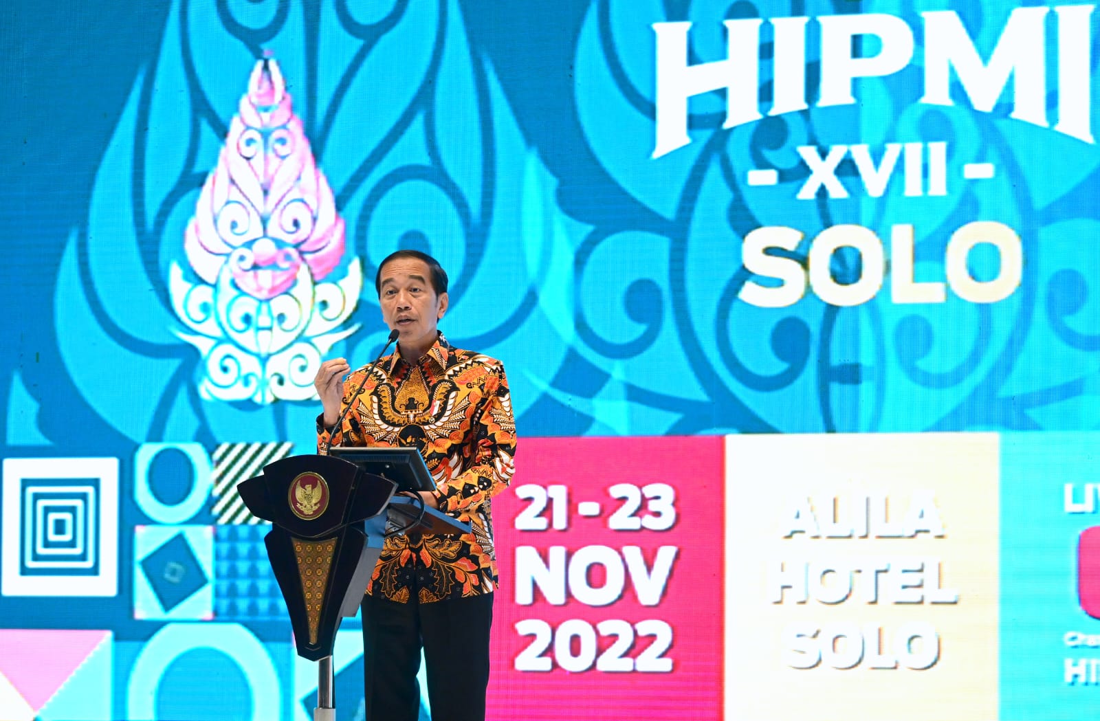Jokowi: Jangan Sampai Panas, Apalagi Bawa Politik SARA