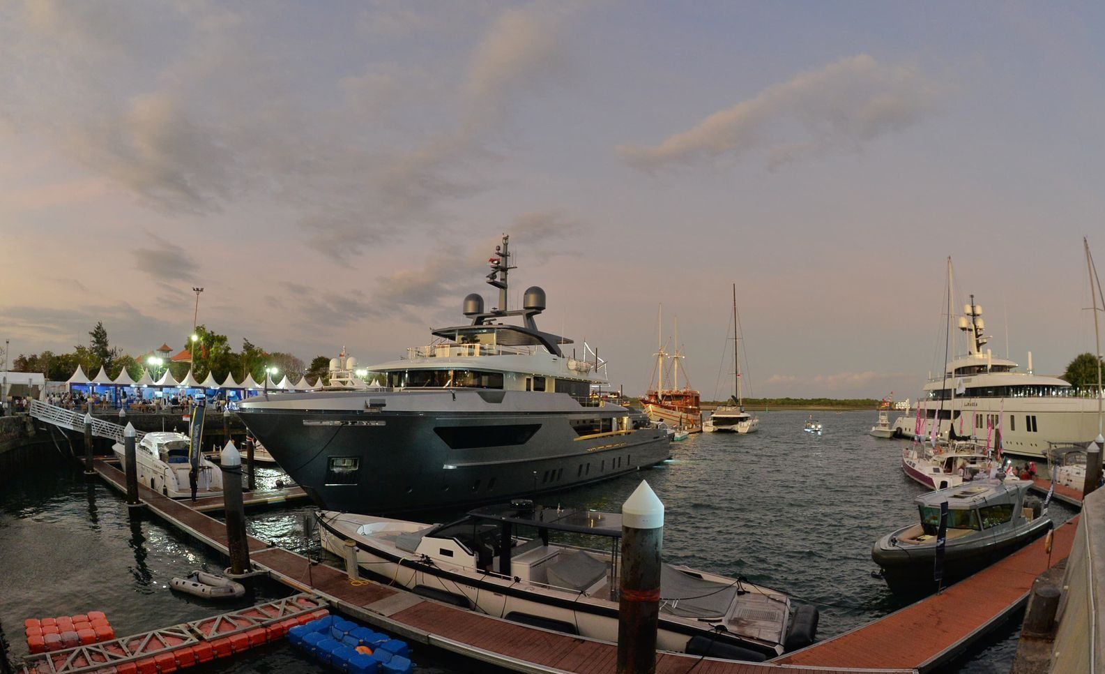  Operasional Kapal Wisata Berlayar di Indonesia Dipermudah