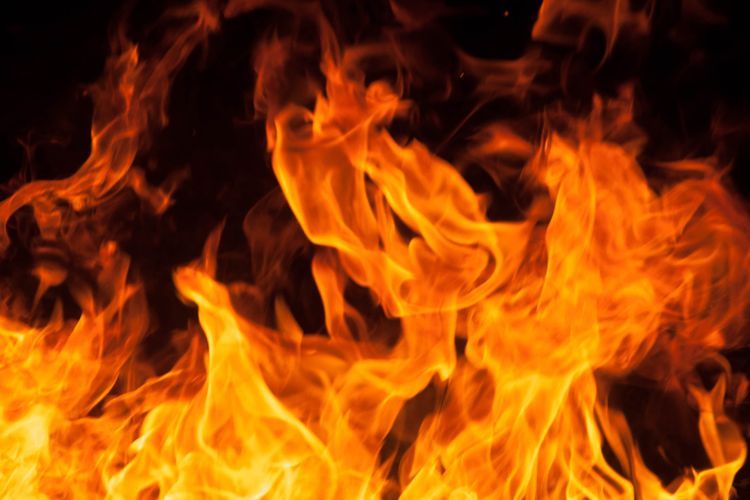 podiumnews.com-Atap Vila Oasis Kerobokan Terbakar