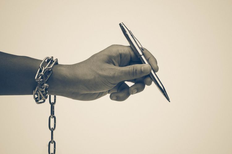 UU ITE dan KUHP Rawan Kriminalisasi Jurnalis 