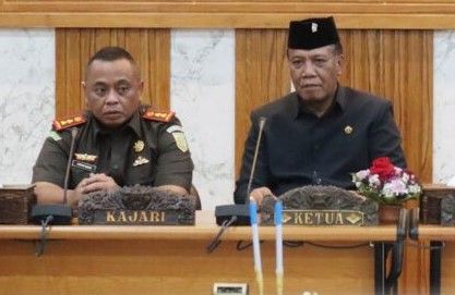 podiumnews.com-DPRD dan Kejari Klungkung Tandatangani MoU Pendampingan Hukum