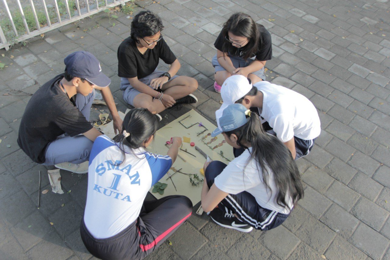 Saat Murid Lebih Canggih dari Guru
