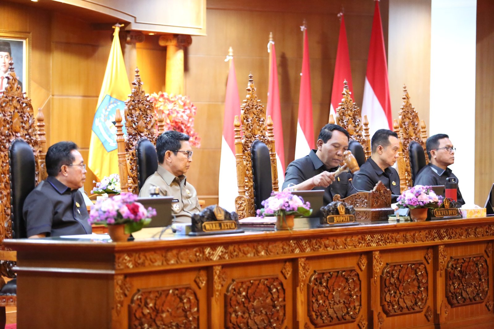 DPRD Badung Serap Pandangan Fraksi, Bahas 3 Raperda Strategis