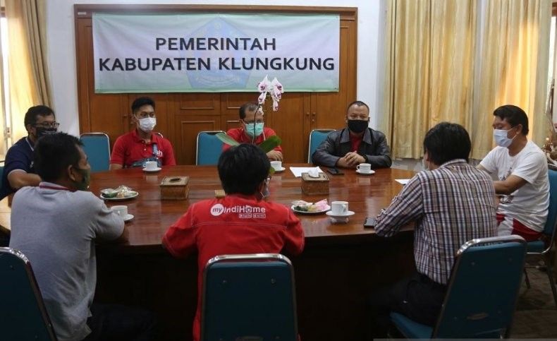 Bupati Klungkung Apresiasi Telkom Sambung Kabel Laut ke Nusa Penida