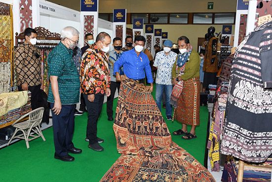 podiumnews.com-Gunakan Produk Lokal untuk Kebangkitan UMKM di Era Digitalisasi