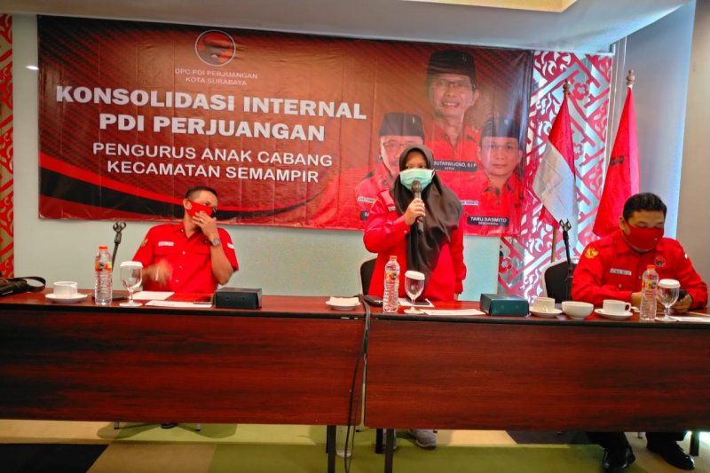 podiumnews.com-PDIP Surabaya Rapatkan Barisan Jelang Rekomendasi Bacawali Turun