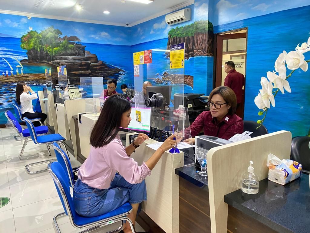 podiumnews.com-Keimigrasian Kemenkuham Bali Gelar Layanan Paspor Simpatik