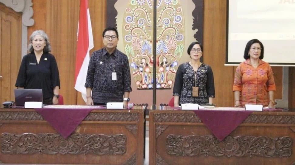 Wawali Arya Wibawa Buka Rapat Evaluasi Penurunan Stunting Kota Denpasar