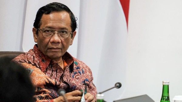 podiumnews.com-Mahfud: Pemerintah Belum Berpikir Berlakukan Darurat Sipil di Papua