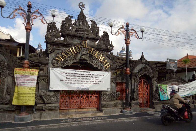 podiumnews.com-Arsitektur (Hindu) Bali di Masjid Al-Hikmah Soka-Denpasar