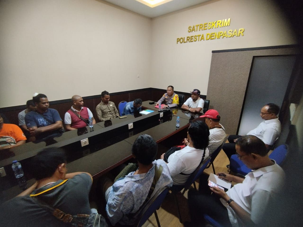 podiumnews.com-Bentrok Pemuda di Kesiman Berakhir Damai