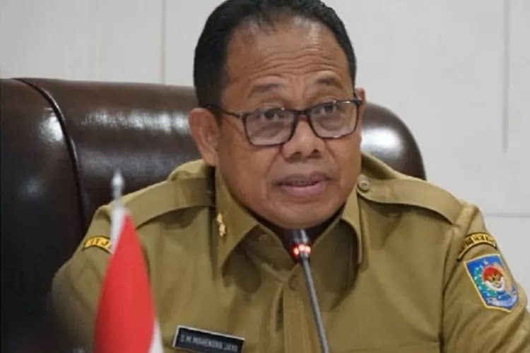 podiumnews.com-Mahendra Jaya: Mutasi Kepala SMPN 1 Langgar Aturan