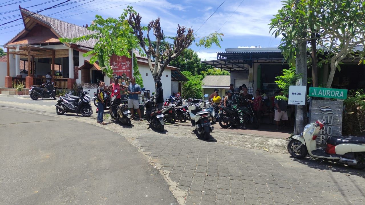 podiumnews.com-Di Kuta, Pemuda NTT-Warga Lokal Nyaris Bentrok