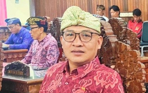 podiumnews.com-DPRD Klungkung Minta Respons Cepat Atasi Kemacetan di Jalan Bakas