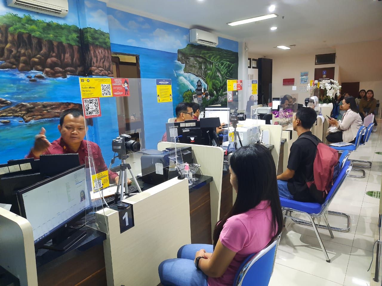 podiumnews.com-Solusi Urus Paspor di Akhir Pekan