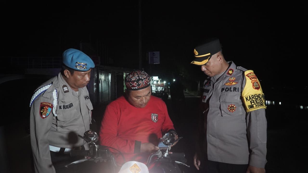 podiumnews.com-Polresta Denpasar Gelar Patroli Skala Besar
