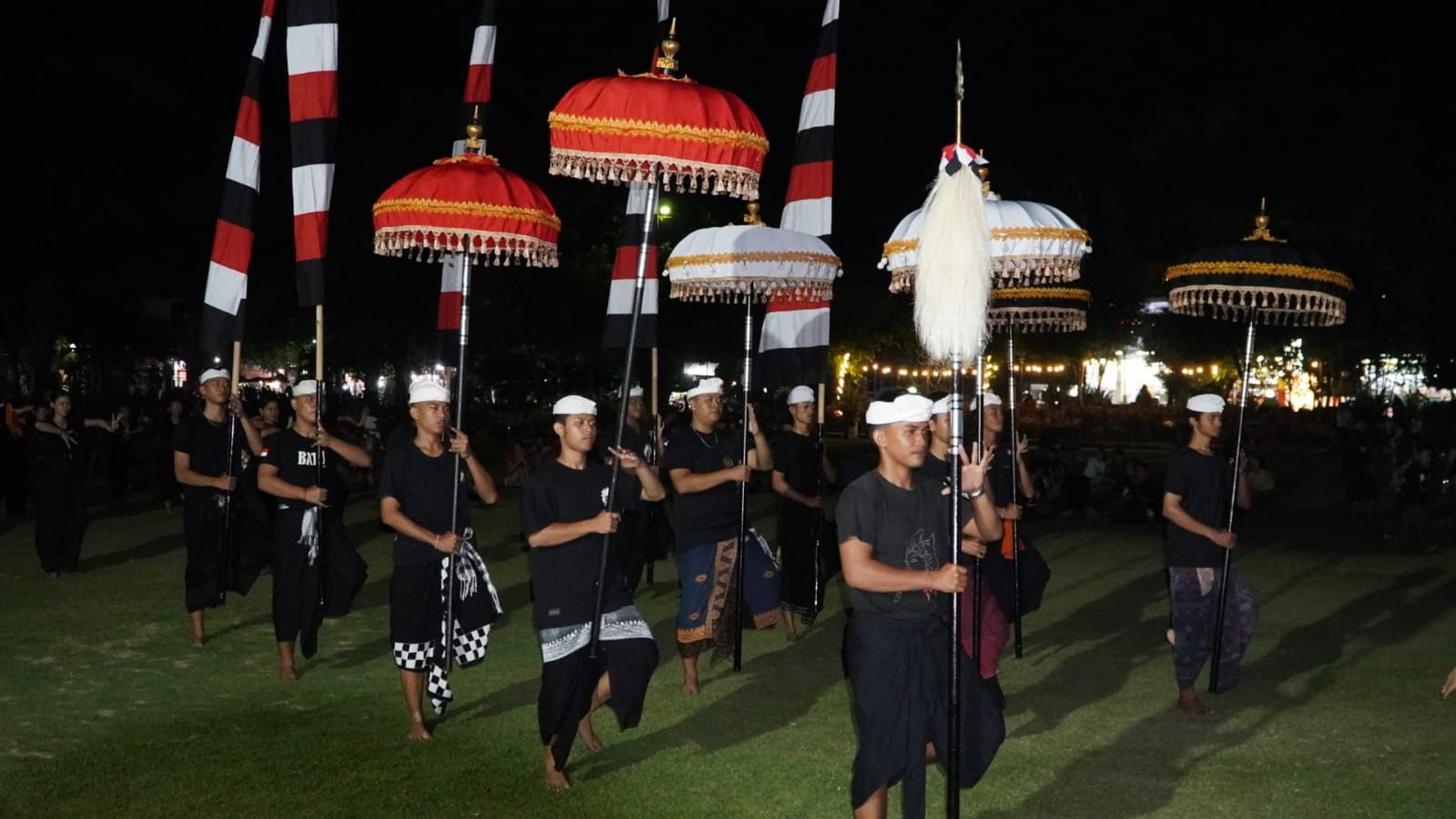 200 Seniman Buleleng Tampil di Pawai PKB 