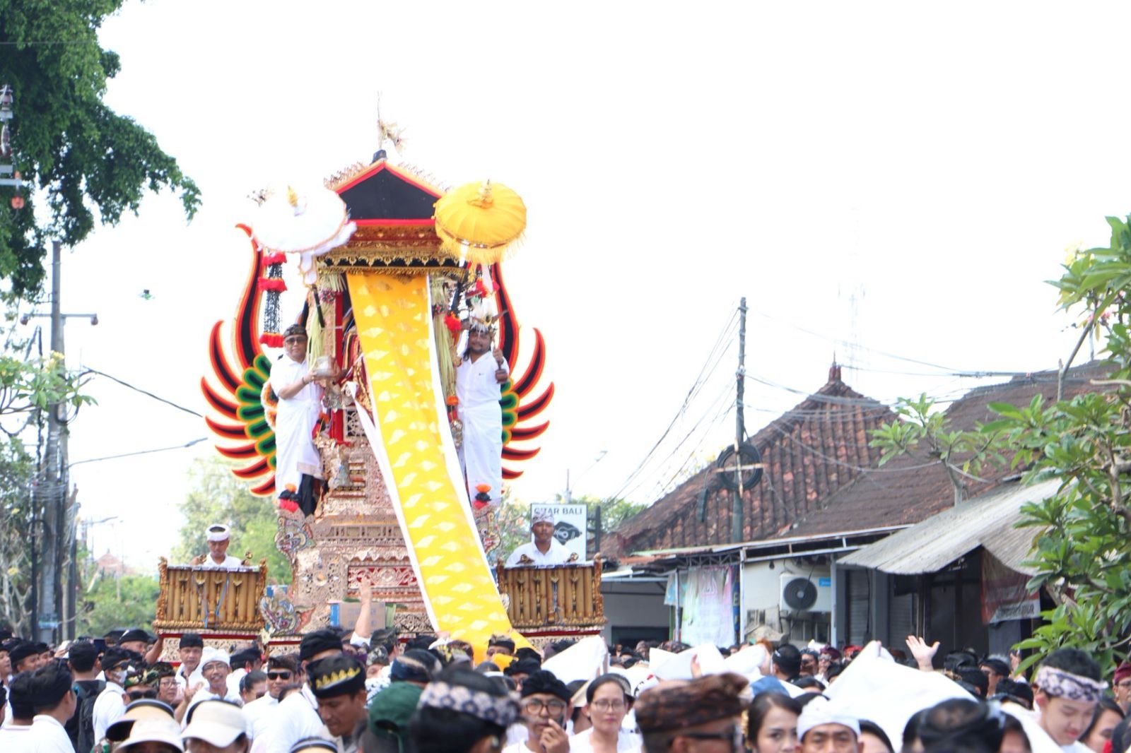 podiumnews.com-Puncak Karya Palebon Ibunda Walikota Denpasar Berlangsung Khidmat
