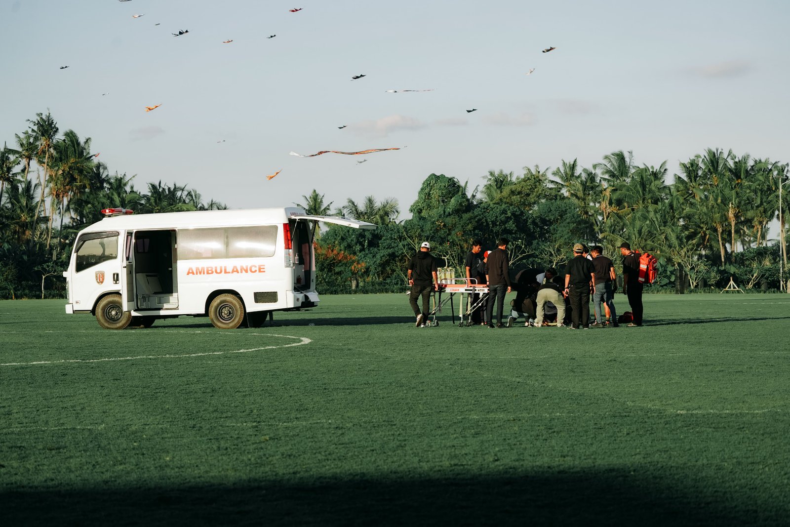 Benturan Saat Latihan, Pemain Bali United Dilarikan ke Rumah Sakit