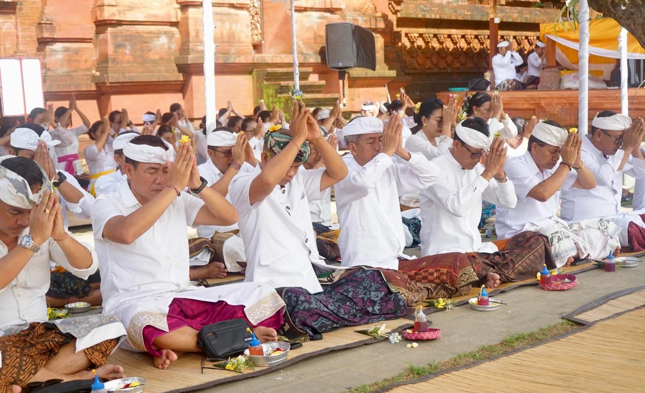 podiumnews.com-Pemkot Denpasar Peringati Tumpek Wayang