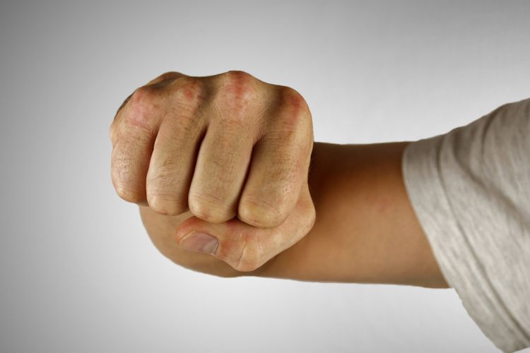 podiumnews.com-Ojol Dipukul oleh Pria Larang Jemput Penumpang  