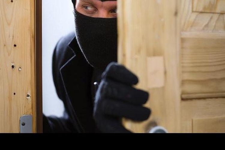 podiumnews.com-Rafi Tega Curi Barang Rumah Si Penolong 