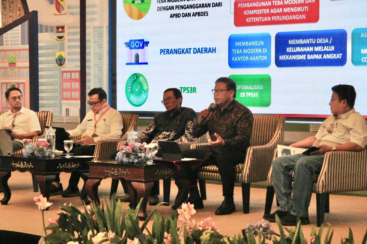 podiumnews.com-Denpasar Sinergikan Pengelolaan Sampah Bersama Pemerintah Pusat