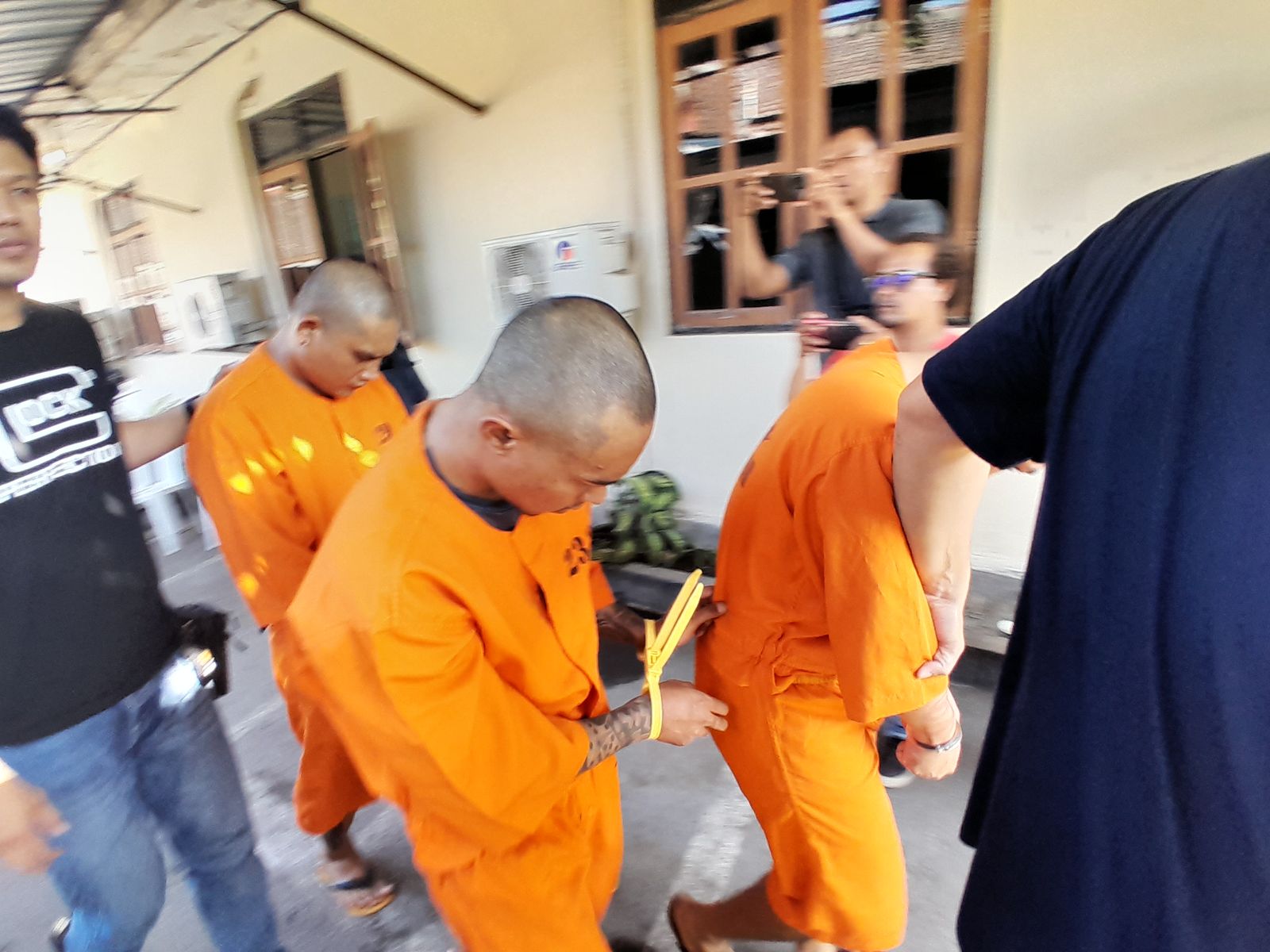 Pengeroyok Anak Pengacara Resmi Tersangka 