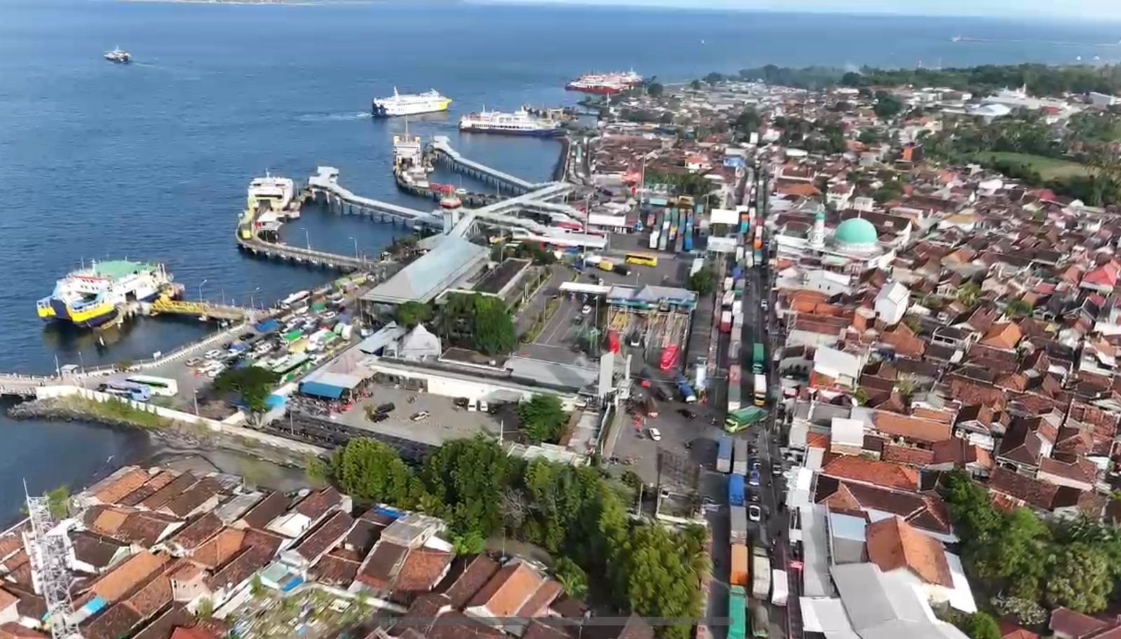 Antrean Logistik Mengular, Penyeberangan Ketapang–Gilimanuk Tetap Normal