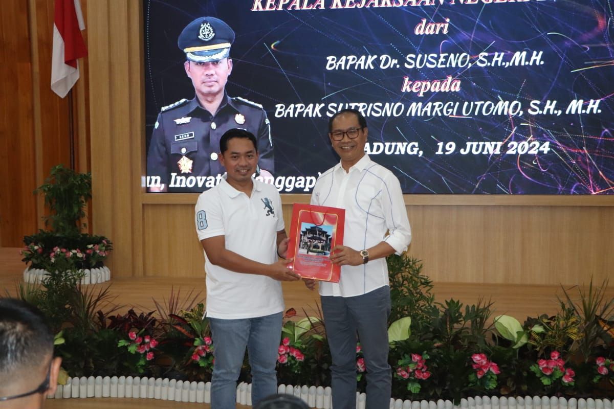 podiumnews.com-Sutrisno Gantikan Suseno Jadi Kajari Badung 