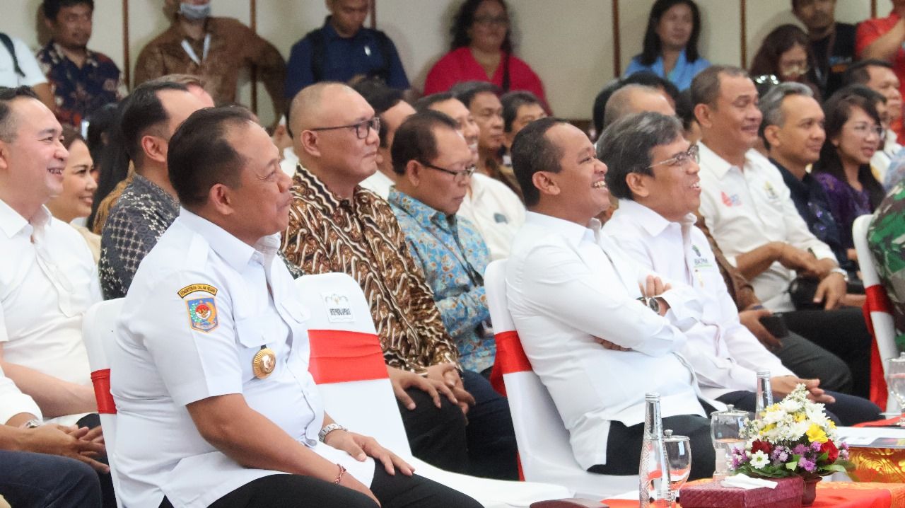 podiumnews.com-Bali Butuh Transportasi Massal Berbasis Kereta