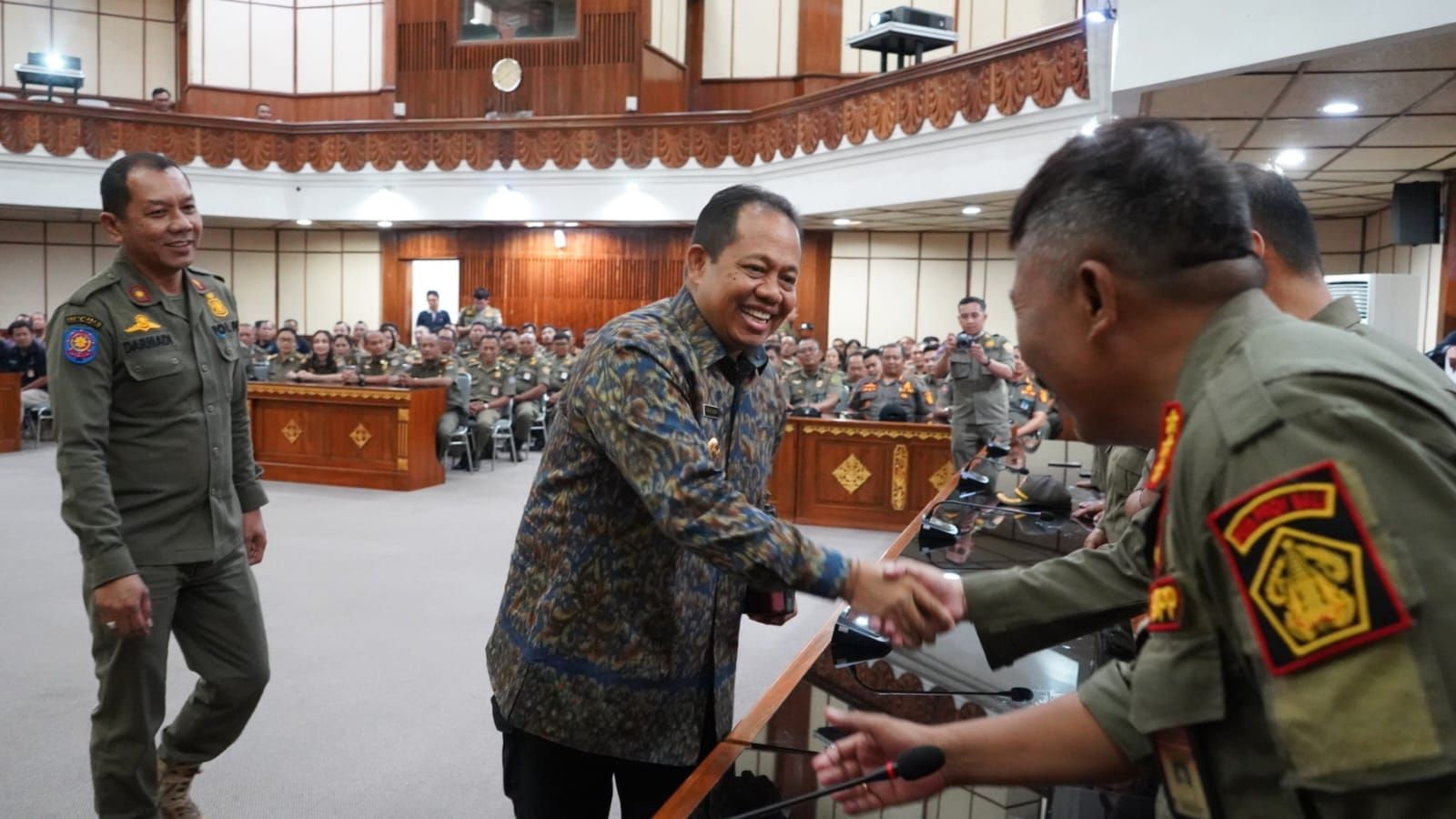 podiumnews.com-Warga Bali Diajak Jadi Panutan Turis