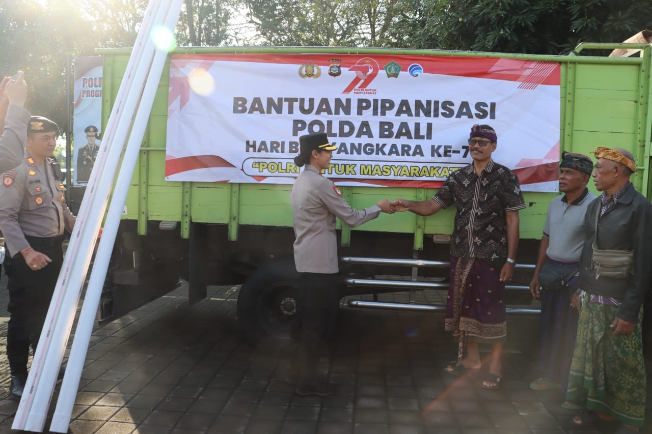 Polda Bali Bantu Akses Air Bersih untuk 300 Keluarga di Jembrana