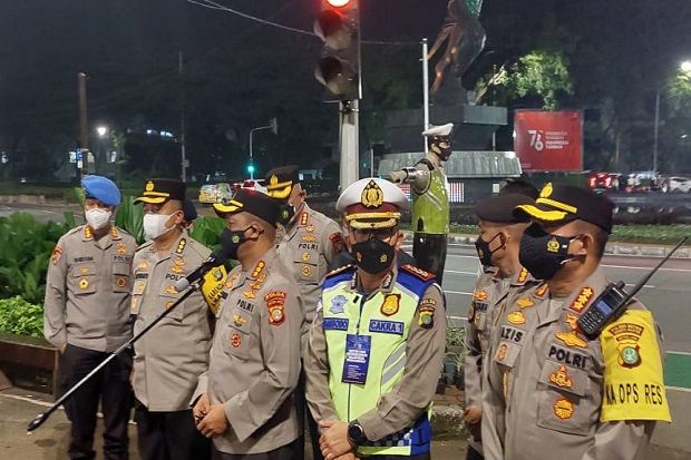 podiumnews.com-Polisi Ancam Pidana Perusahaan yang Beroperasi saat PPKM Darurat