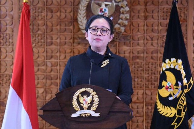 podiumnews.com-Puan Berikan Bantuan Pendidikan Anak Yatim Piatu Karena Covid-19