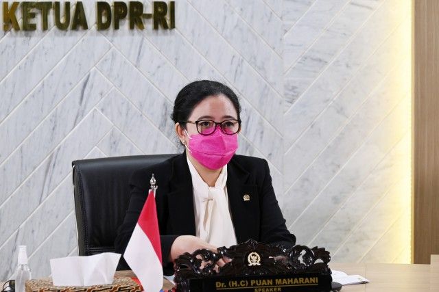 podiumnews.com-Pemerintah Harus Jawab Kebingungan Masyarakat Soal PCR Syarat Semua Penerbangan