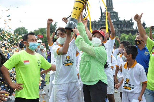 podiumnews.com-Tutup Piala KBPP Polri, Puan Harap Lahir Bibit Atlet Pesepak Bola