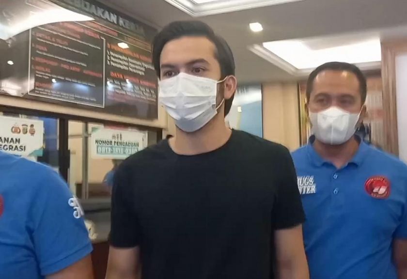 podiumnews.com-Artis Rizky Nazar Jalani Rehabilitasi Usai Tersangkut Kasus Narkoba
