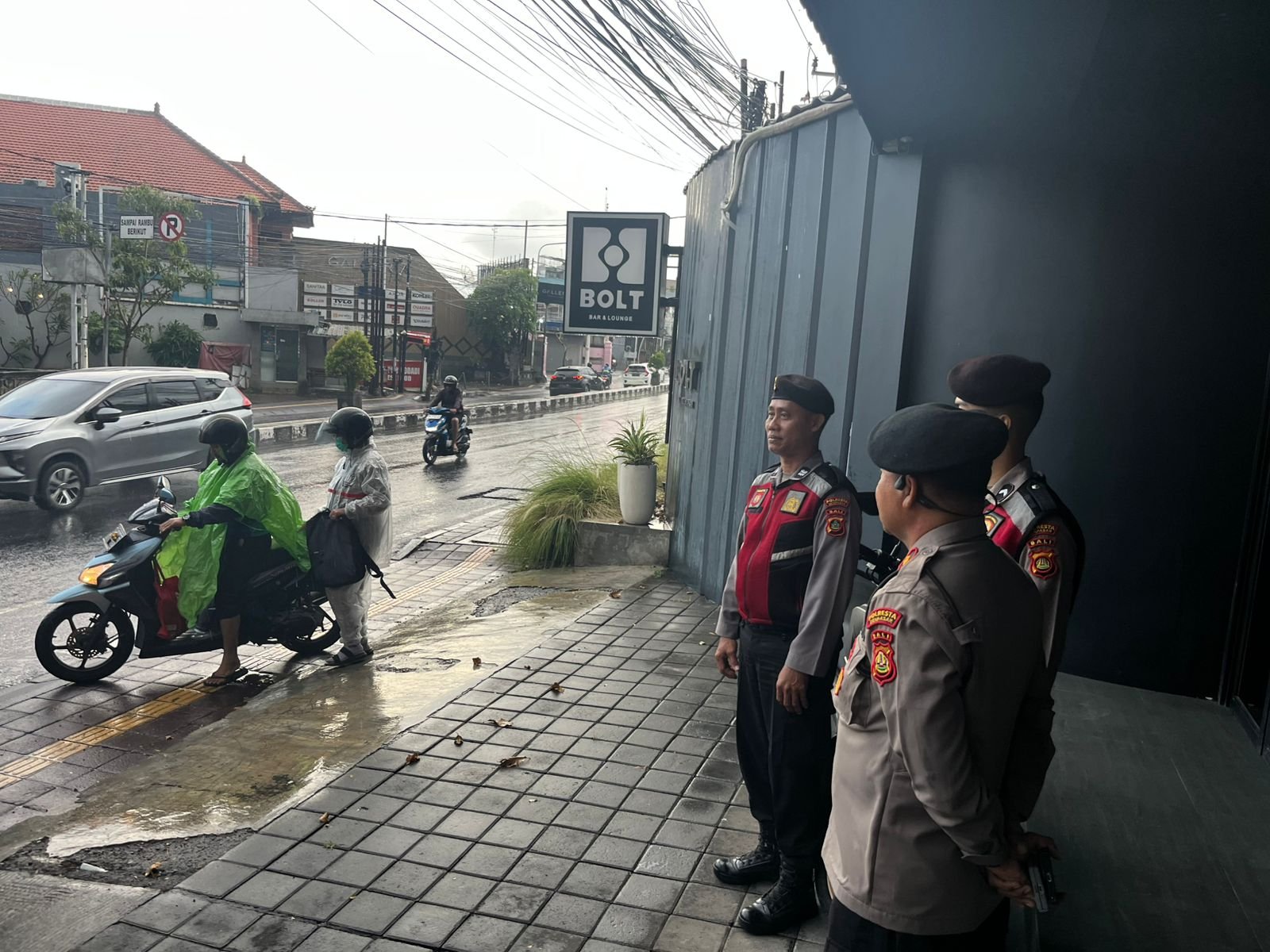 Polresta Denpasar Perkuat Penjagaan di Perempatan Macet