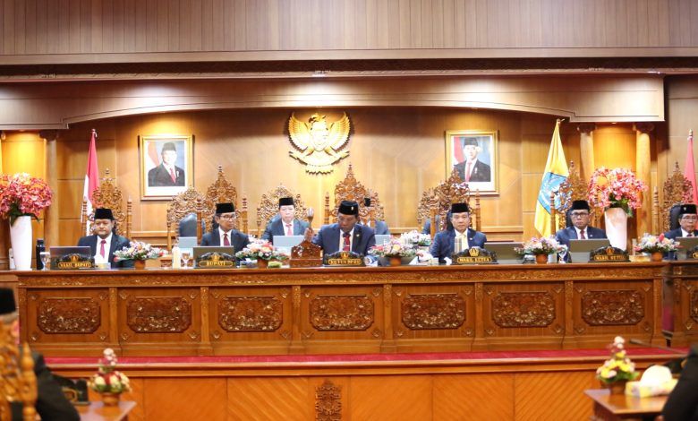 podiumnews.com-DPRD Badung Gelar Paripurna, Bupati Sampaikan Program Kerja