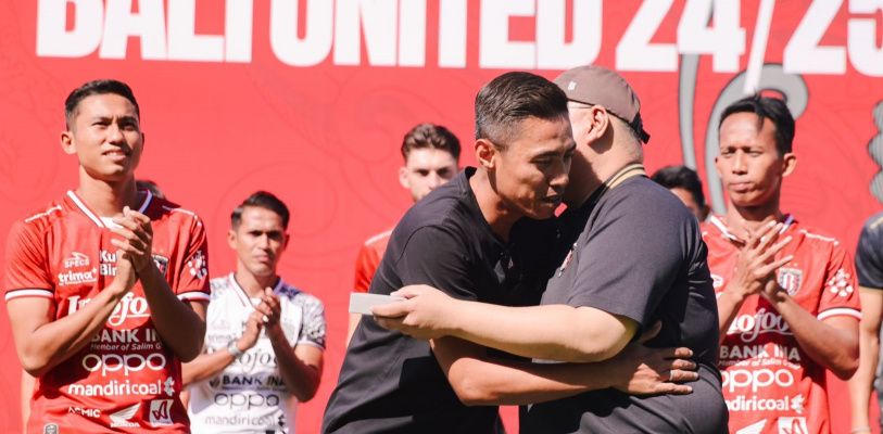 podiumnews.com-Sang Legenda Bali United Hadiri Rilis Jersey Terbaru